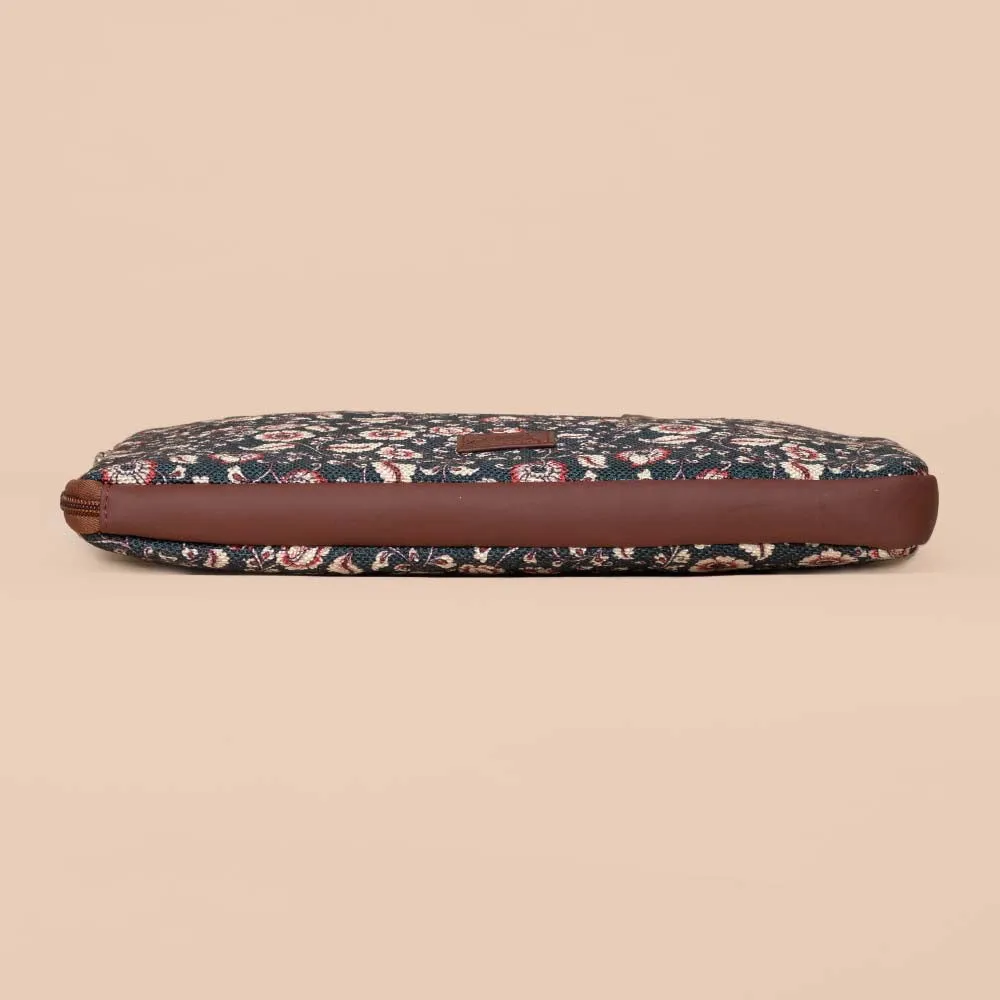 Chittoor Blue Kalamkari L-Zippered Laptop Sleeve