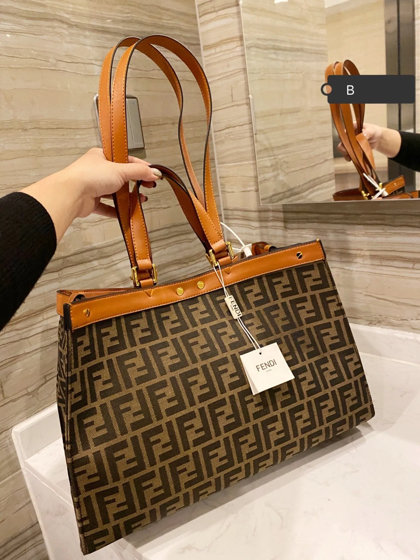 EN   Designer bags by Fendi 147