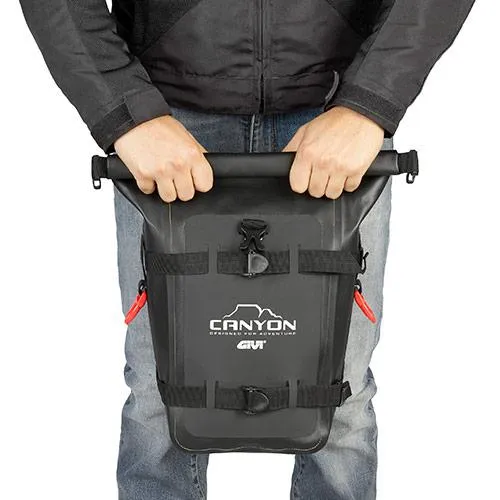 GRT722 8LTR WATER RESISTANT CARGO BAG
