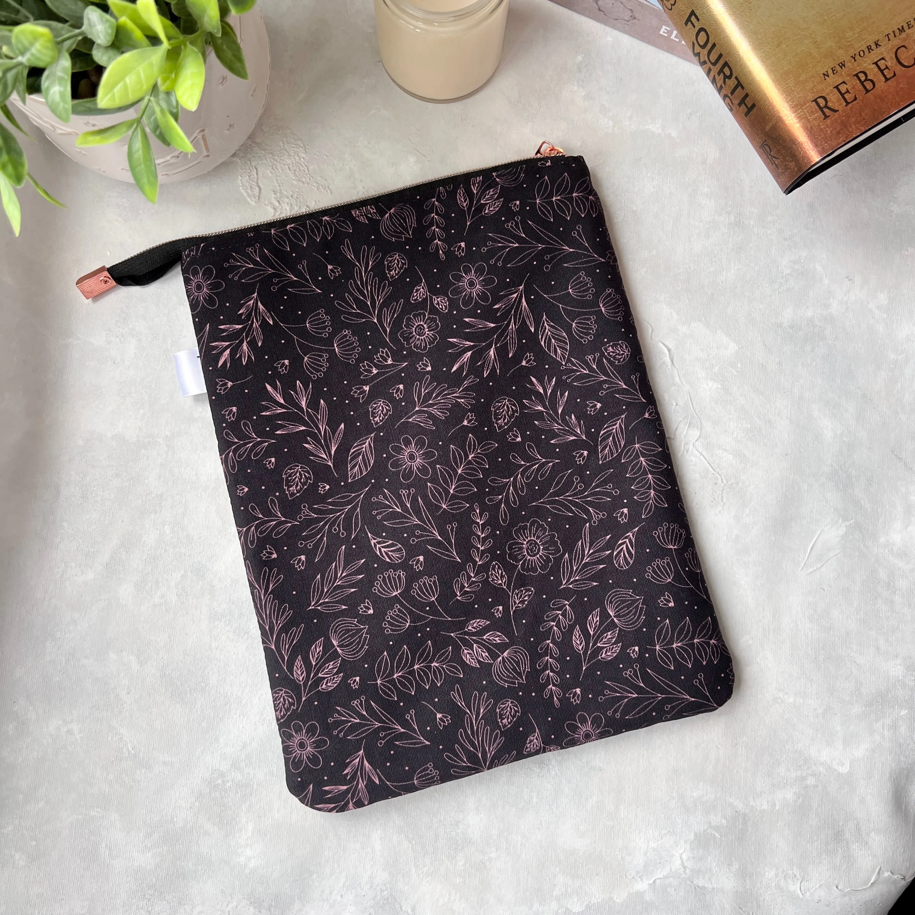 Rose Gold Floral Line Art -  Zippered Book Sleeve